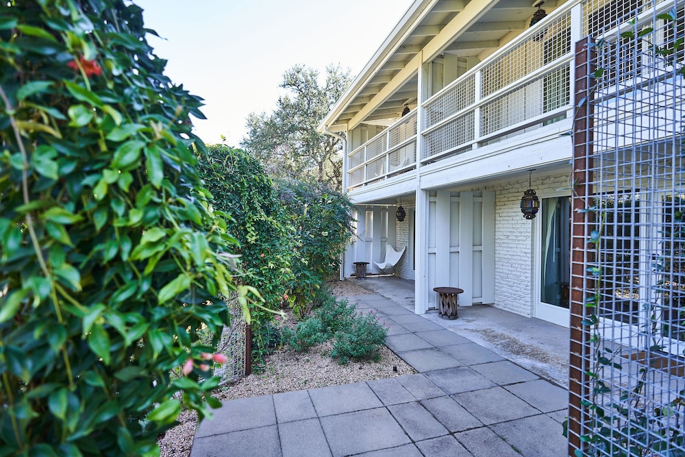 Heritage Oak Suite - Photo 7