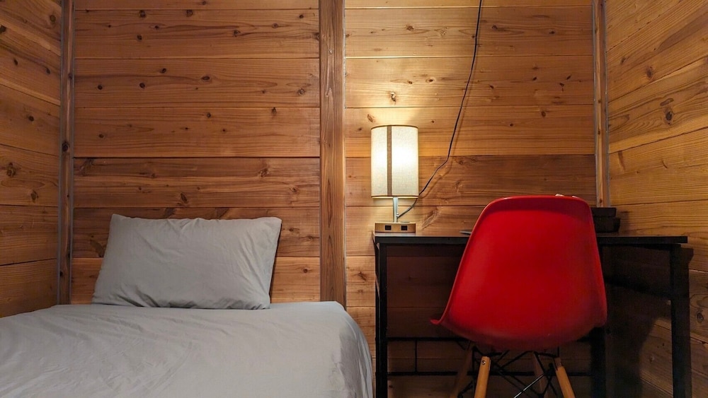 Basic Shared Dormitory, Men only photo 3