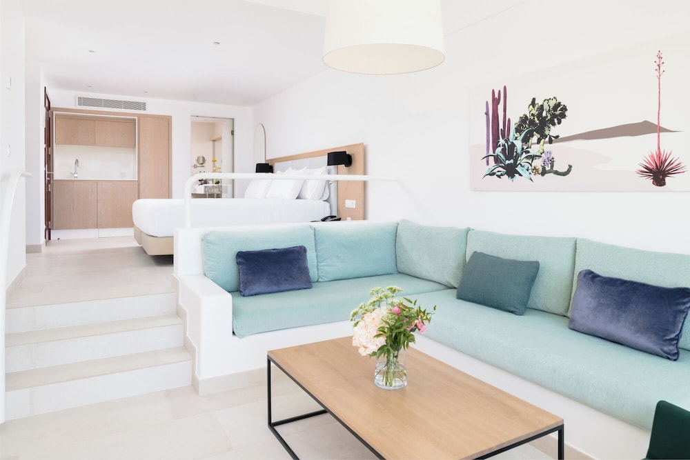 Open Suite Sea View, Balcony or Terrace (2 adults y 1 children) photo 3