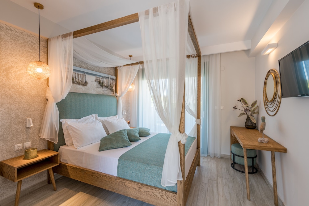 Romantic Studio Suite photo 1