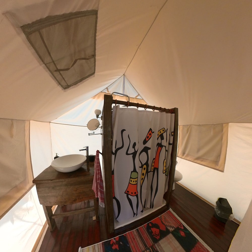 Luxury Tent photo 2