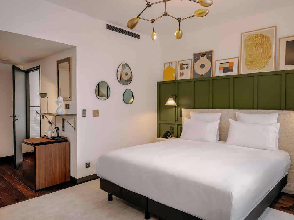 Room, 1 King Bed, Accessible - Photo 4