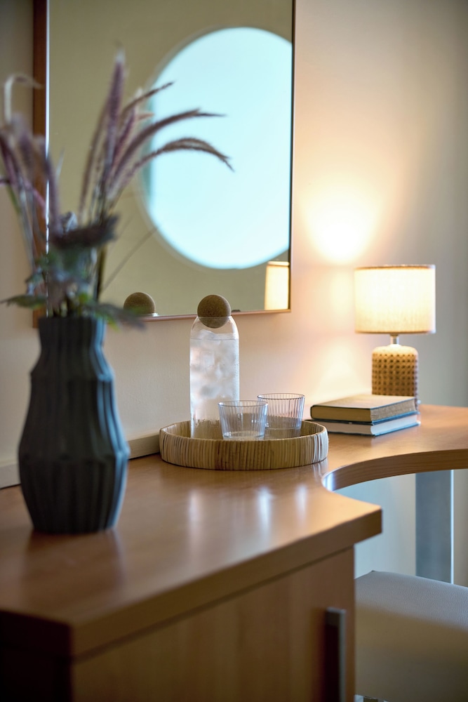 Family Room Land View