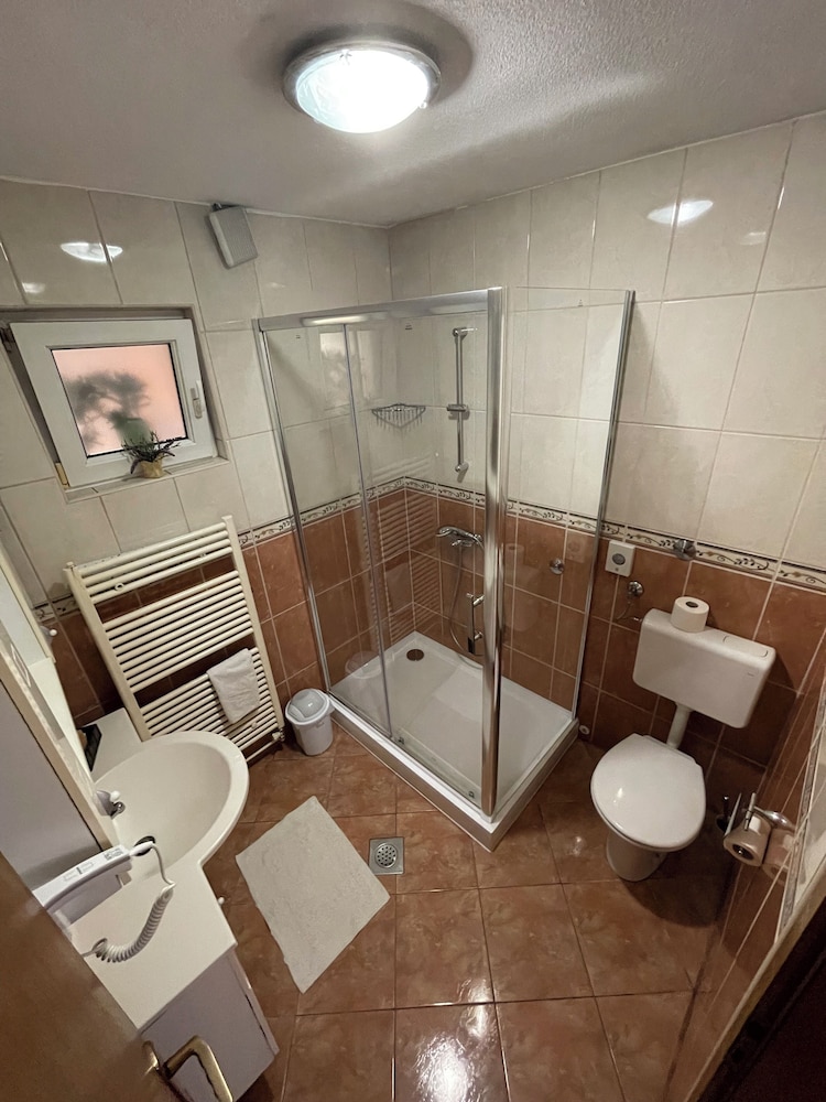Comfort Apartment photo 2
