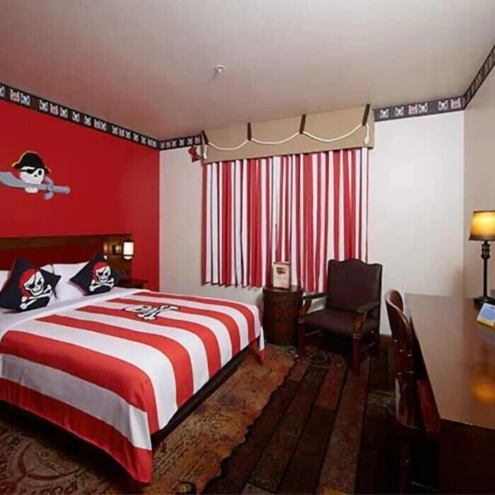 Pirate Themed Room photo 1