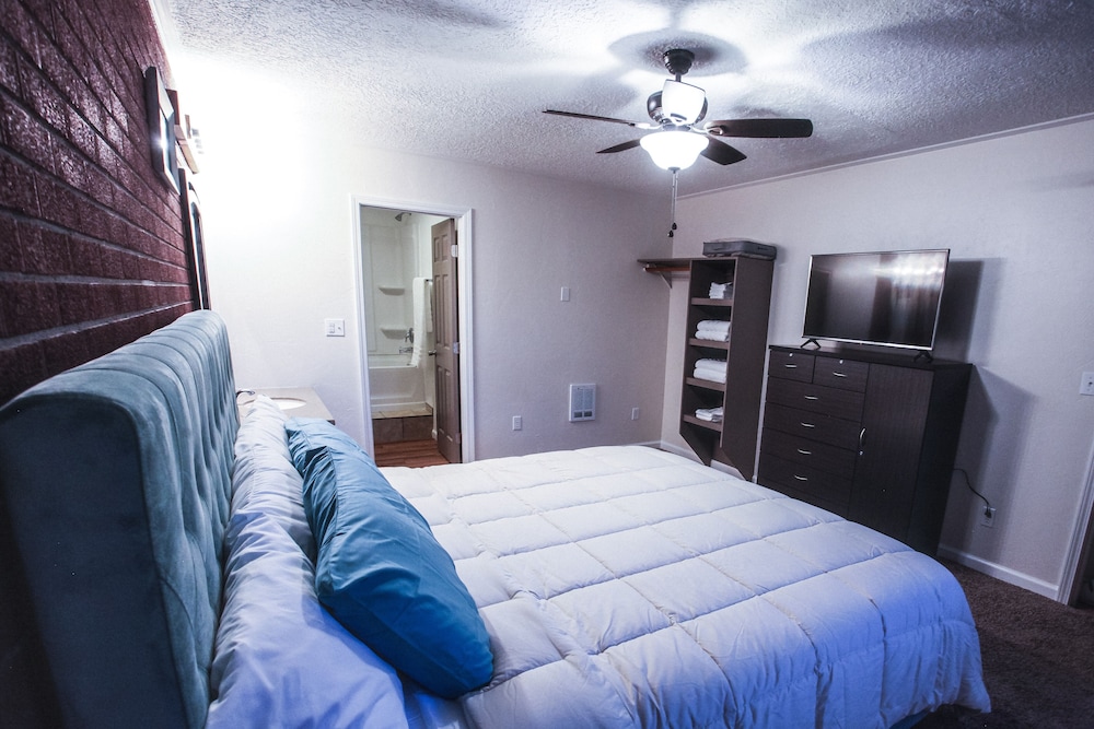 Business Apartment, 1 Bedroom, Kitchen, Courtyard View