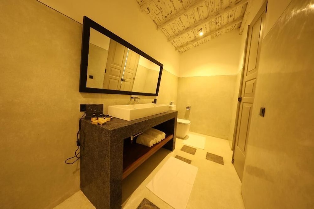 Super Deluxe with Lobby View photo 3