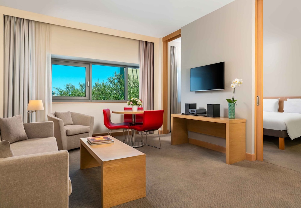 Superior Suite, 1 Queen Bed with Sofa bed