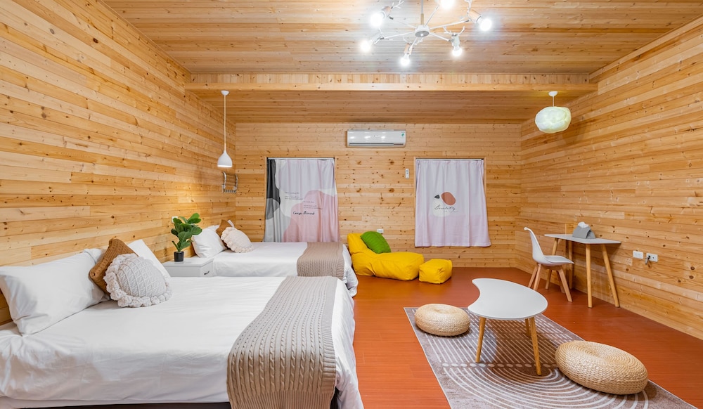 Quadruple Room, 2 Double Beds photo 3
