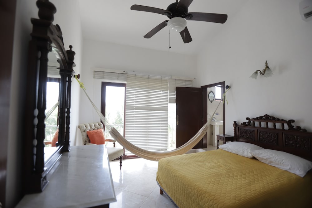 Panoramic House photo 3