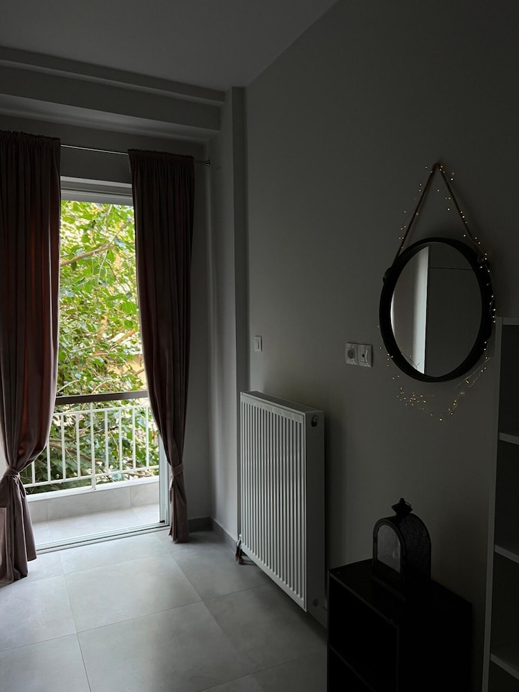 Apartment, Smoking photo 2