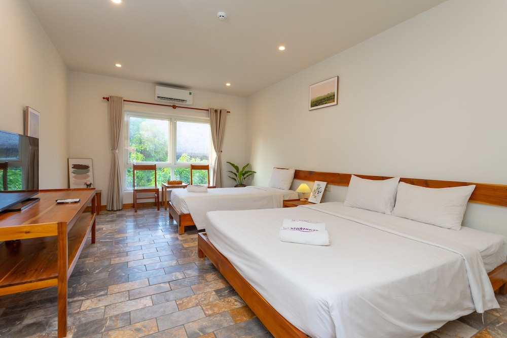 Superior Triple Room, 1 Bedroom, Resort View, Garden Area photo 1