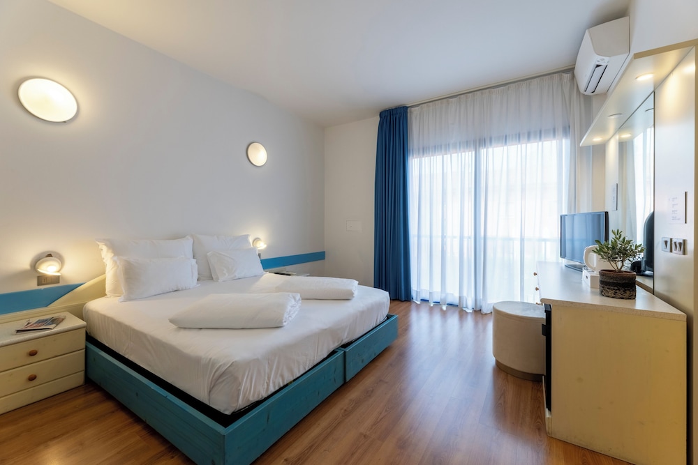Superior Double Room - Photo 2