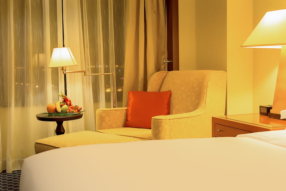 Executive Room, 1 King Bed - Photo 3
