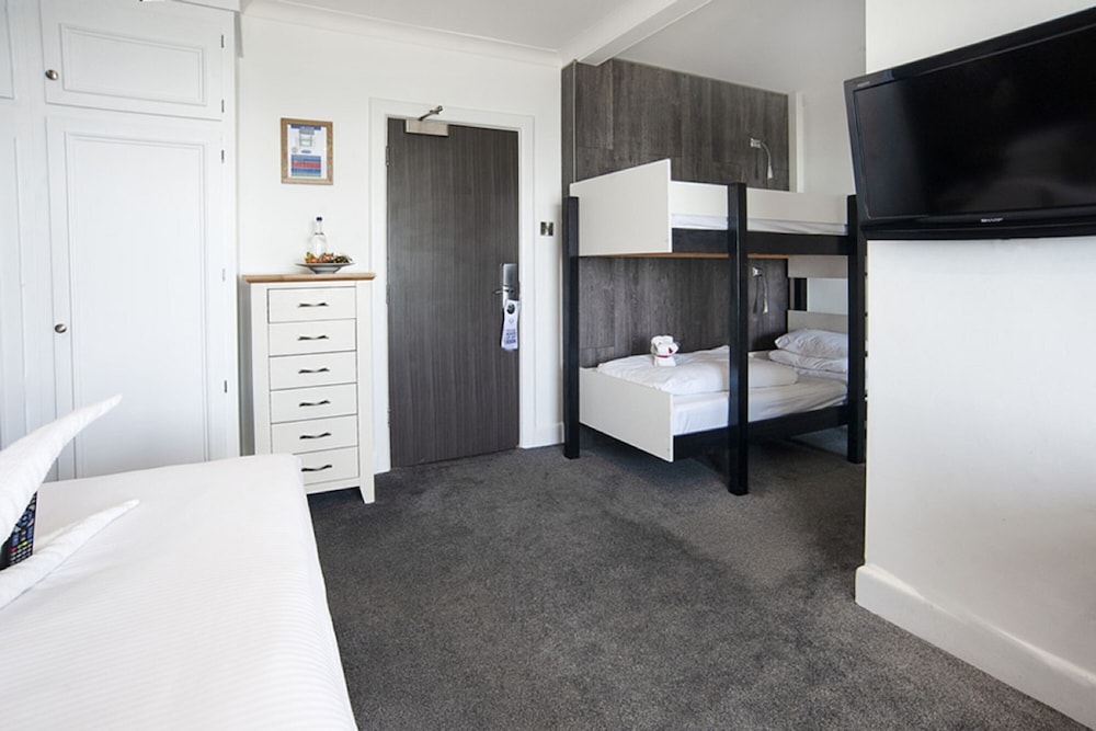 Family Room, Sea View - Photo 2