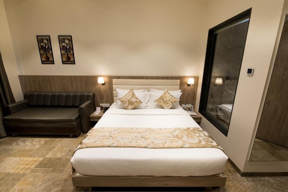 Executive Room photo 1