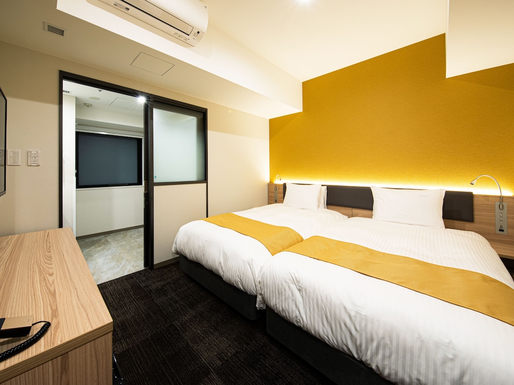 Twin Room, Shower Only (No Bathtub), Non Smoking photo 1