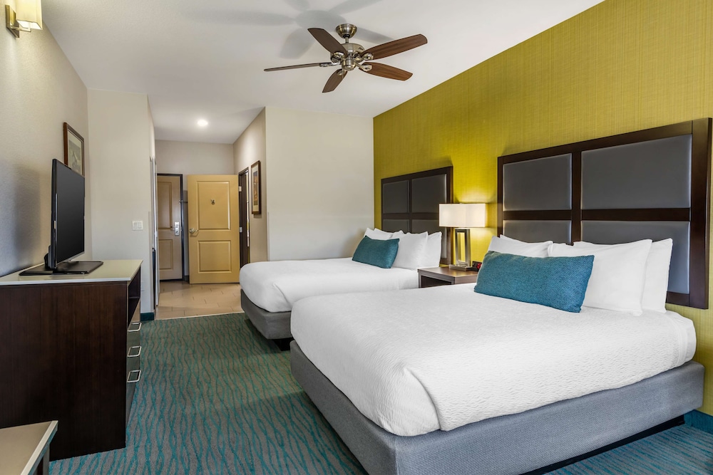 Standard Room, 2 Queen Beds, Accessible, Bathtub photo 3