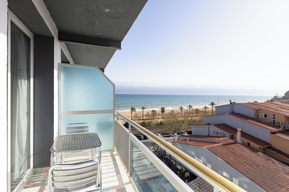 Comfort Room, Sea View photo 2