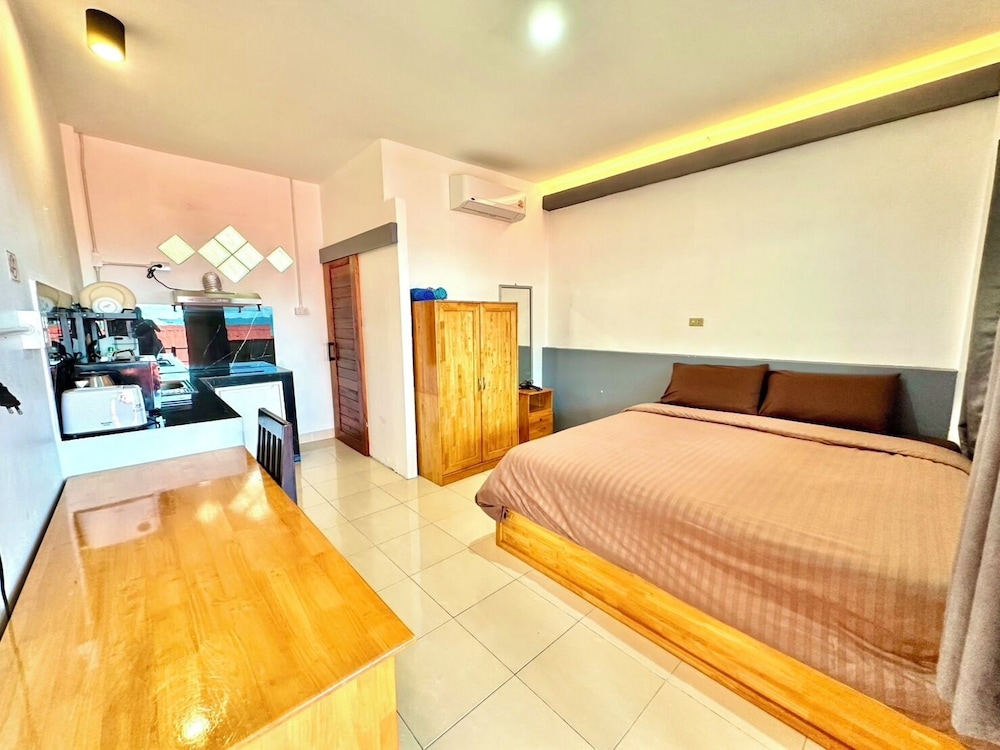 Superior Studio, Partial Sea View