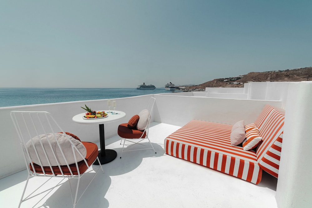 Sunset Suite Sea View - Photo 16