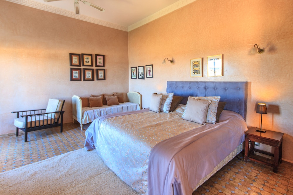 Suite (Mini) photo 3