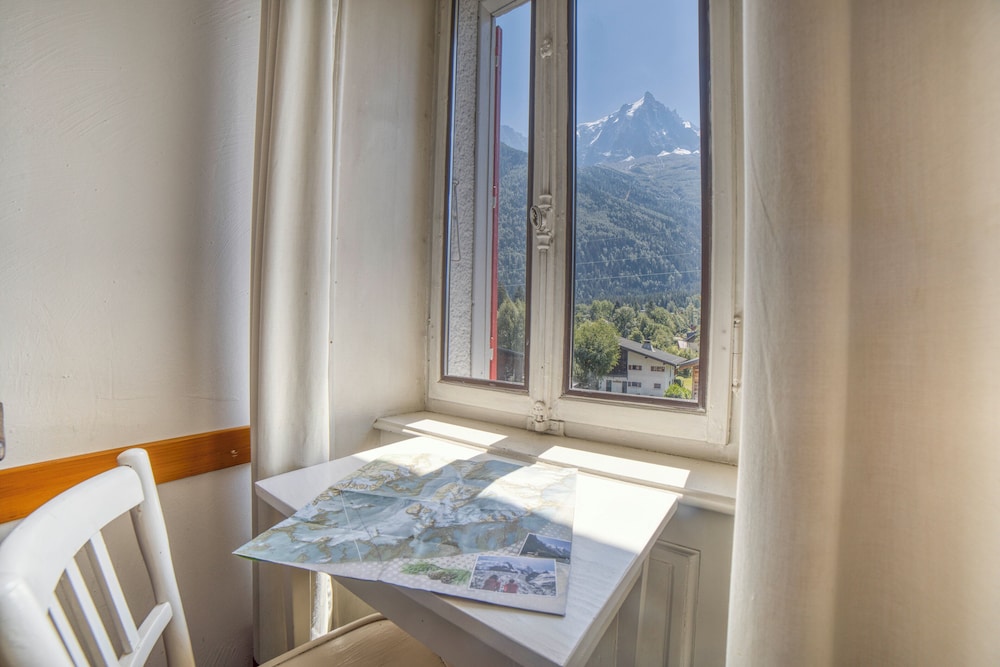 Standard Single Room, 1 Twin Bed, Non Smoking, Mountain View - Photo 2