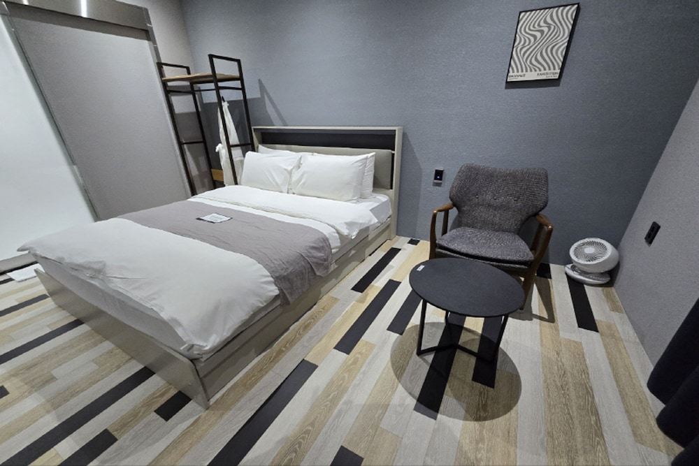 Double Room, City View, Late Check-out photo 2