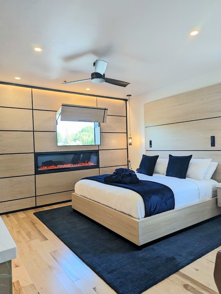 Luxury Room