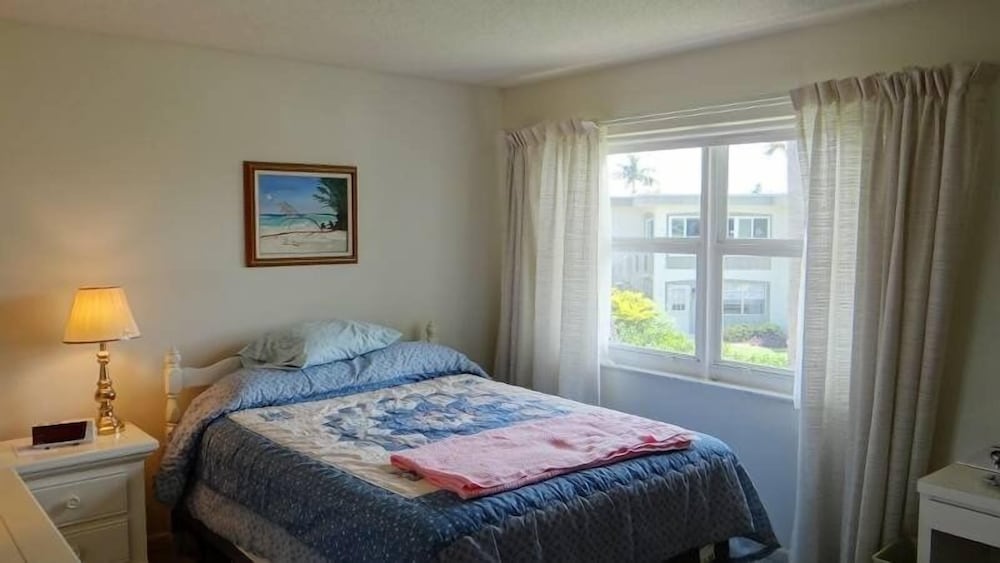 House, 2 Bedrooms photo 1