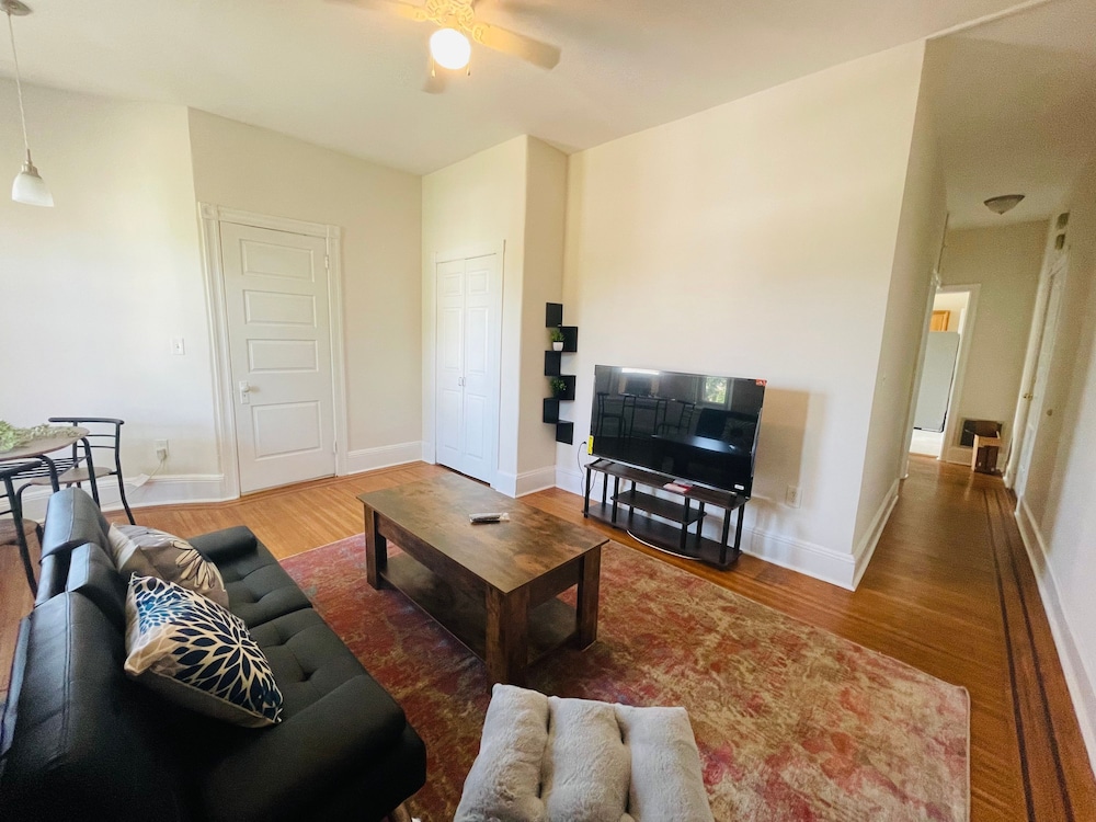Apartment photo 1