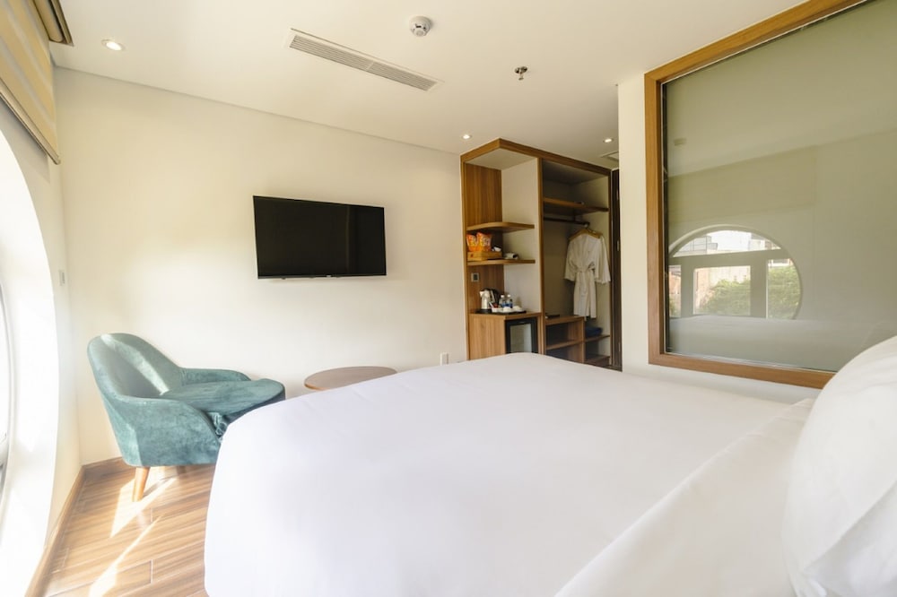 Deluxe Double Room, Garden View - Photo 4