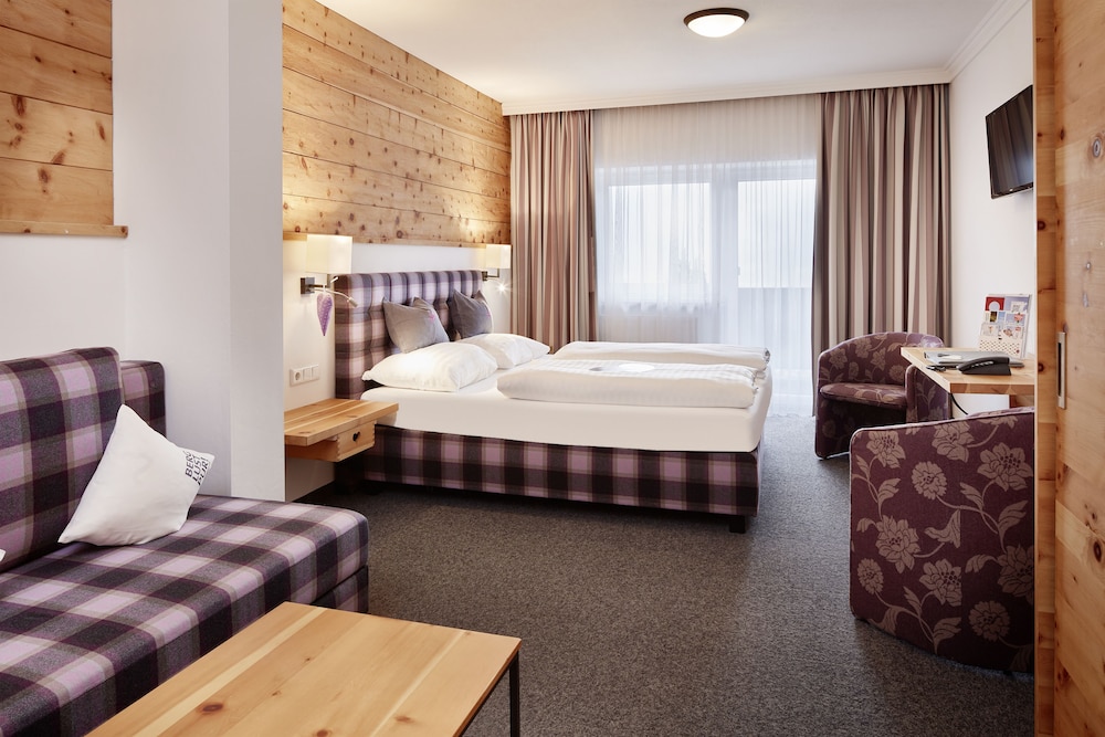 Comfort Triple Room