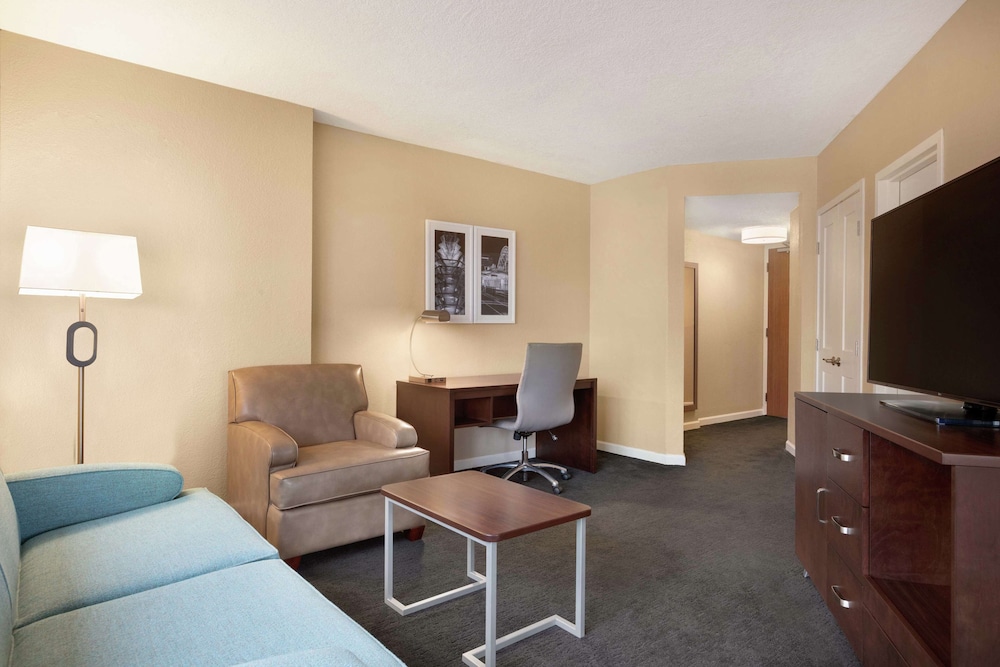 Junior Suite, 1 King Bed
