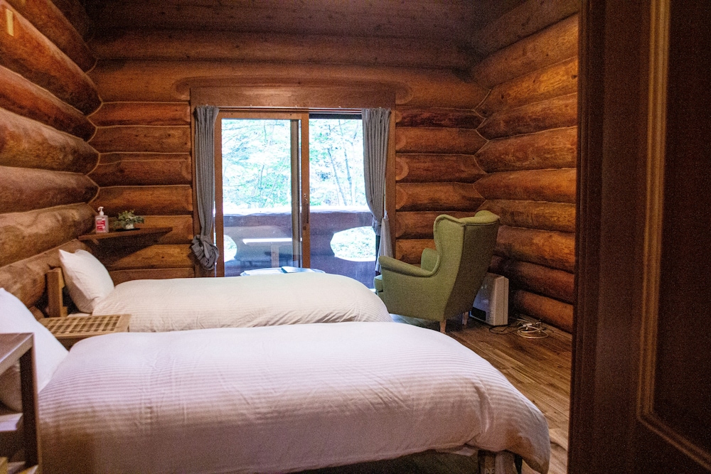 Premier Room, 2 Bedrooms, Non Smoking, Mountain View photo 1