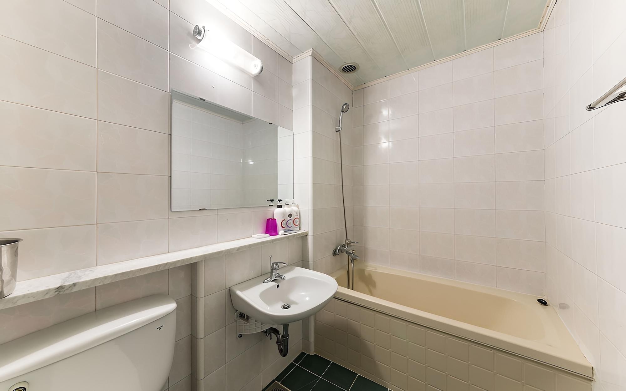 Room (Standard Room) - Photo 2