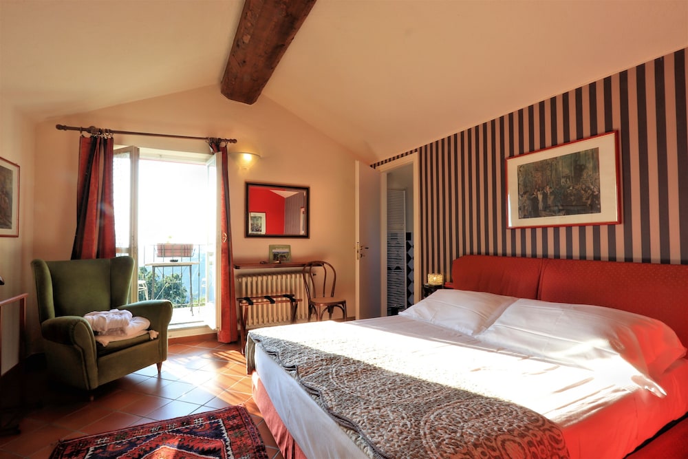 Junior Room
