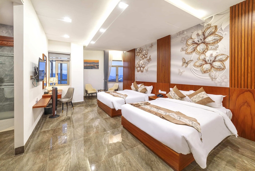 Family Quadruple Room, City View