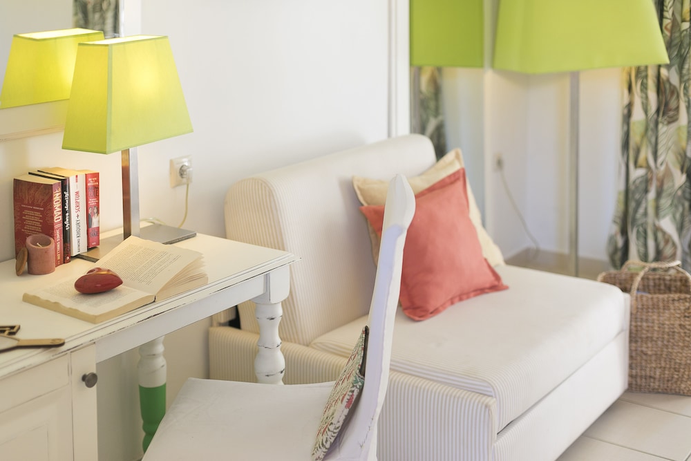 Superior Triple Room - Photo 3