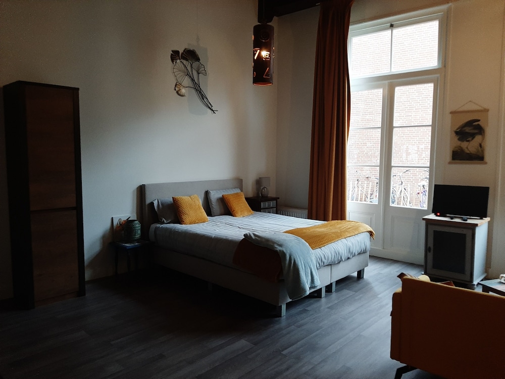 Superior Studio, 1 Queen Bed (Stadslogement B) photo 2