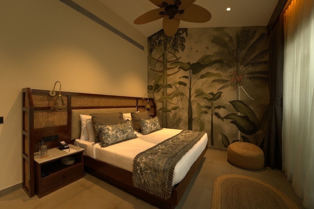 Honeymoon Room