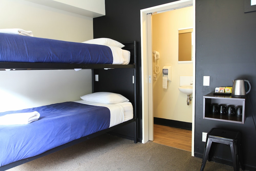 Bed in 4 - Bed Flash - Packer Dorm (Ensuite)