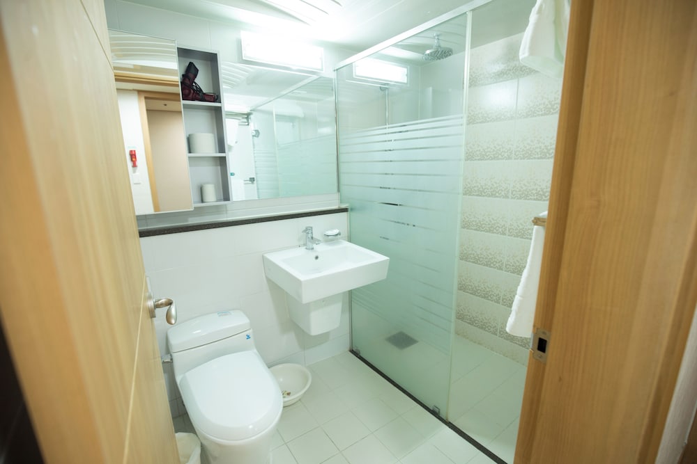 [Tower Condominium] Standard Twin - Photo 3