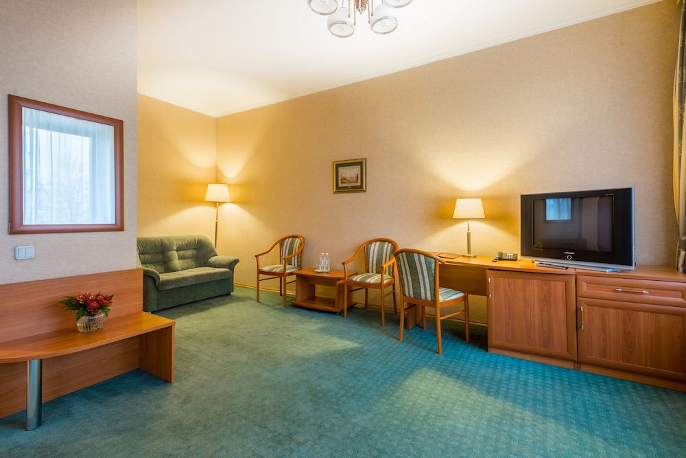 Junior Suite, 2 Twin Beds photo 3