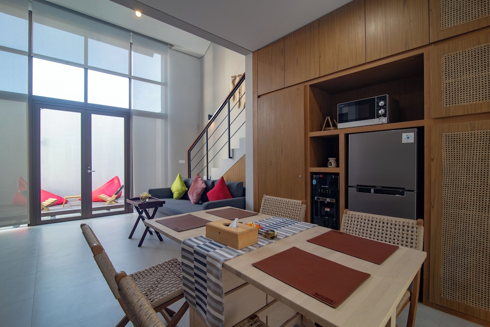 Basic House photo 2