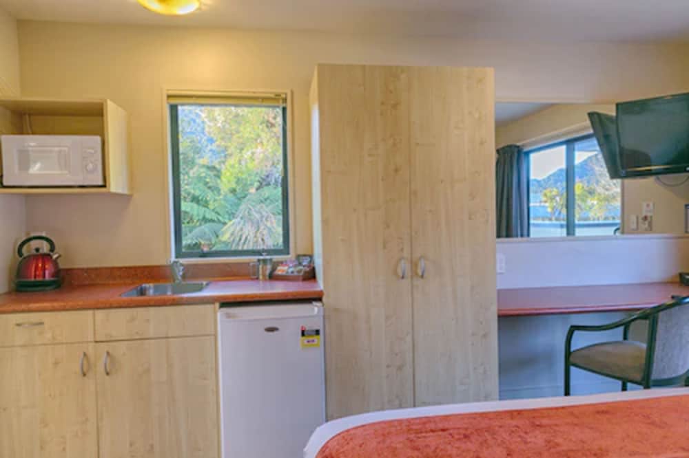 Standard Twin Room photo 2