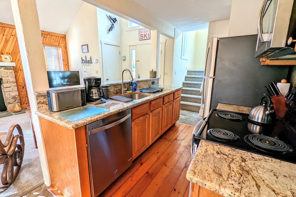 House (2 Bedrooms) photo 2