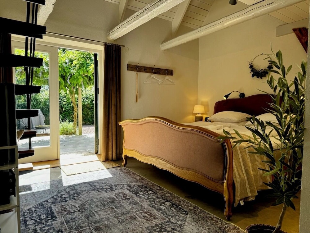 Superior Double Room, Courtyard View, Anna photo 1