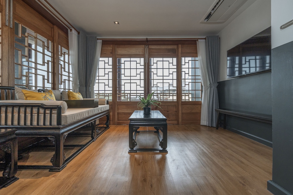 Grand Room photo 1
