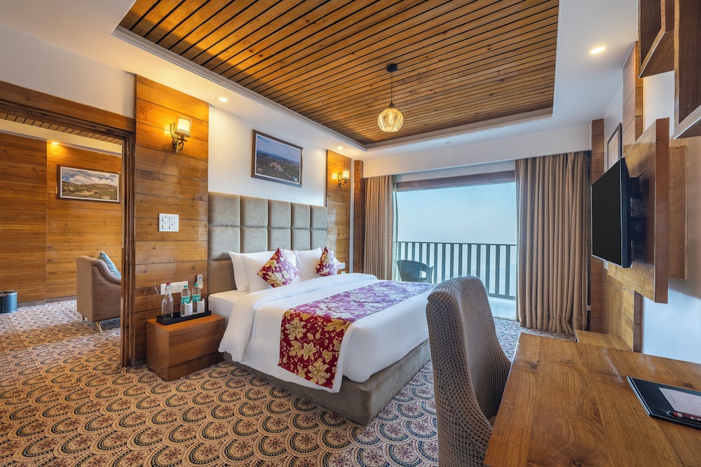 Presidential Suite, Connecting Rooms, Valley View